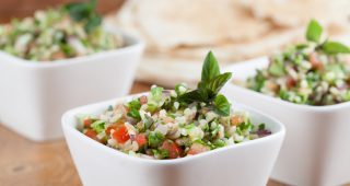 Salát tabbouleh v jídelníčku každé fitness sportovkyně