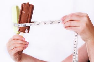 Vliv nekvalitních potravin na shazování tělesné hmotnosti